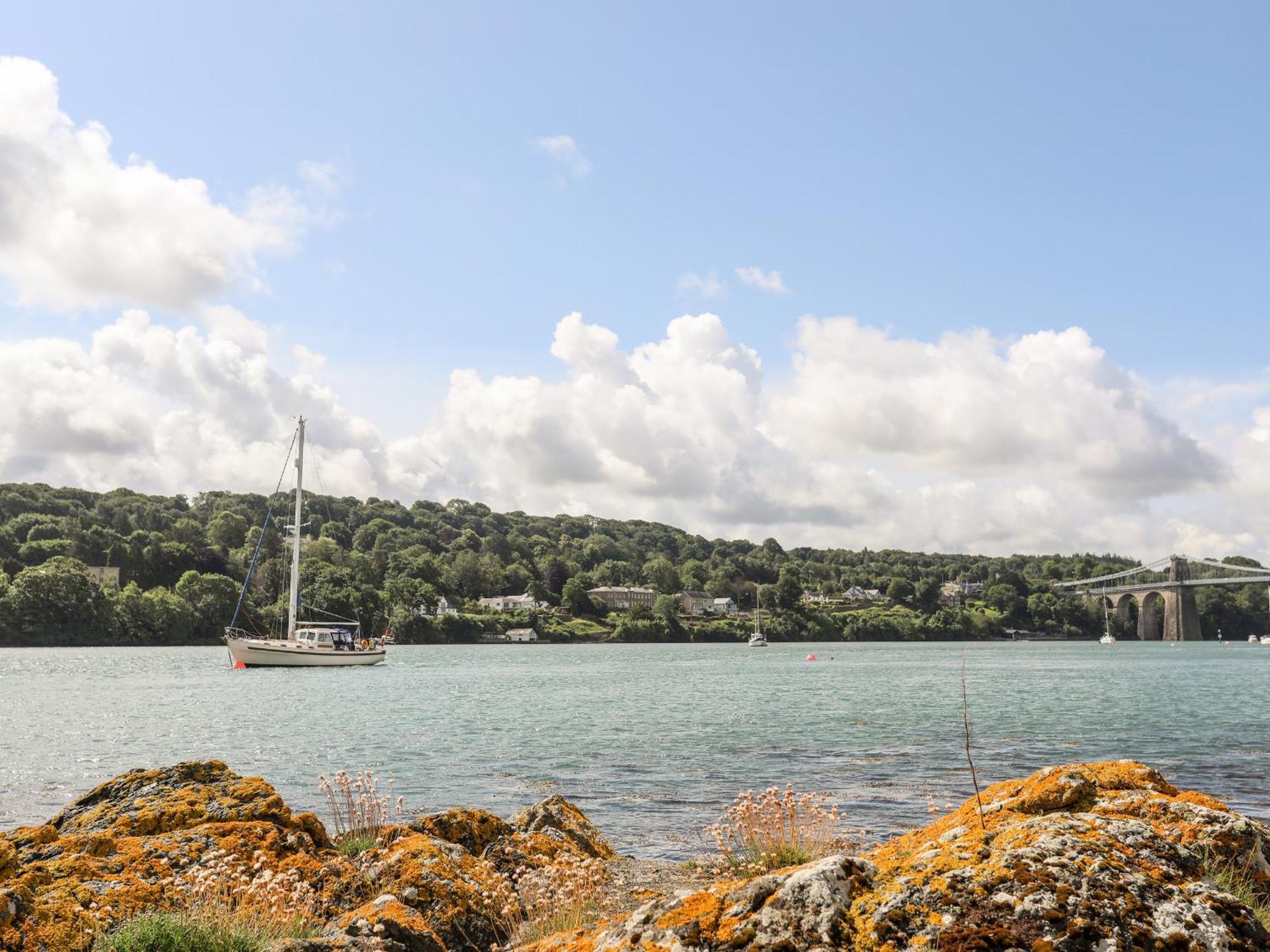 Ynys Faelog Cottage Menai Bridge Εξωτερικό φωτογραφία